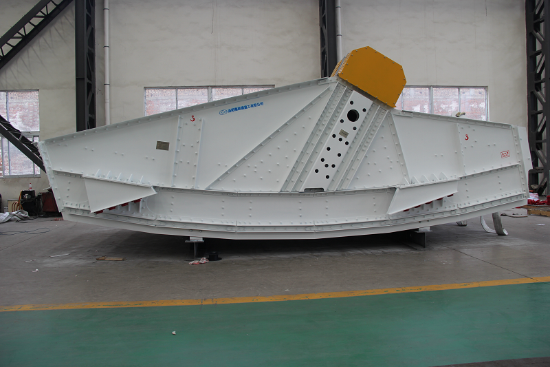 香蕉篩的工作原理是什么？有什么優(yōu)勢(shì)？